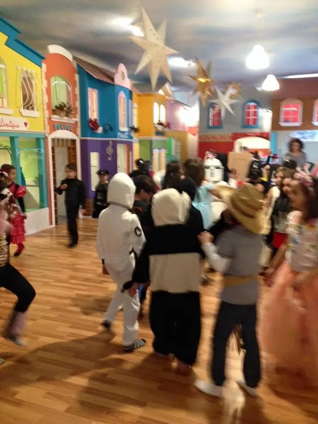 Carnaval cu costume